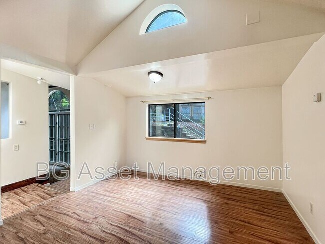 Foto del edificio - 744 Winslow St