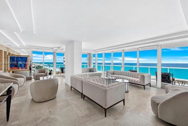 Foto del edificio - 5025 Collins Ave