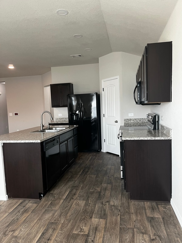 Building Photo - 5725 Shanjia Dr