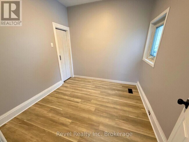 Photo du bâtiment - 143 Mill St