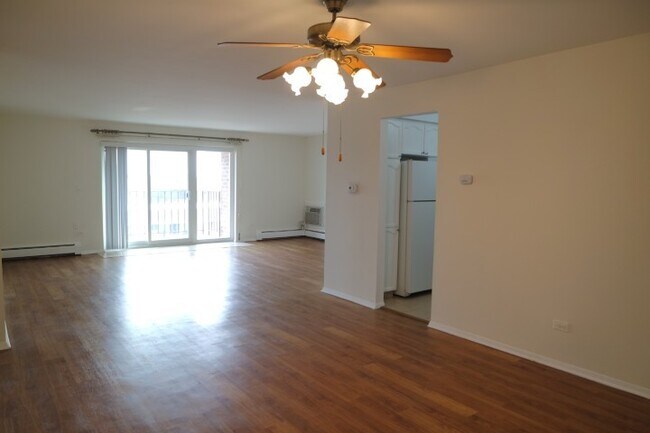 Foto del edificio - 10353 Dearlove Rd