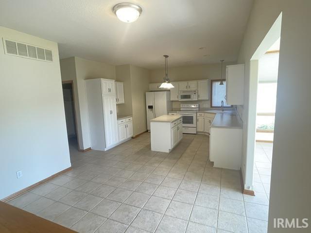 Building Photo - 3127 Shallowbrook Dr