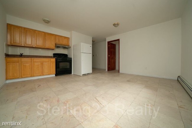 Foto del edificio - 35-18 31st St