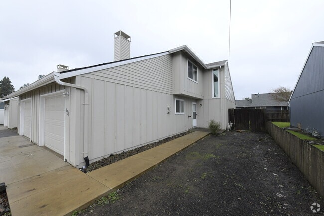 Building Photo - 1228 46th Pl SE