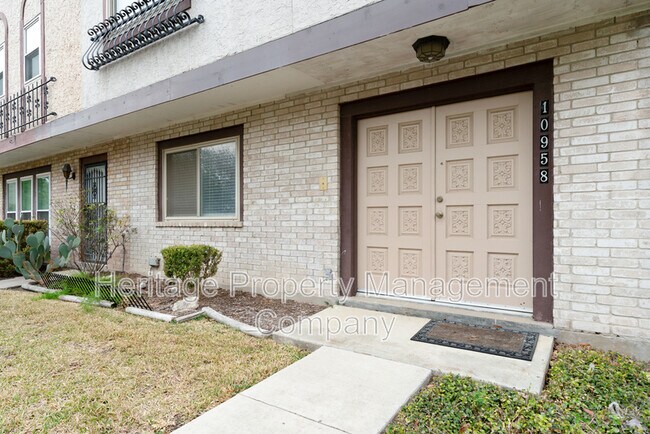 Foto del edificio - 10958 Crown Pk Ln