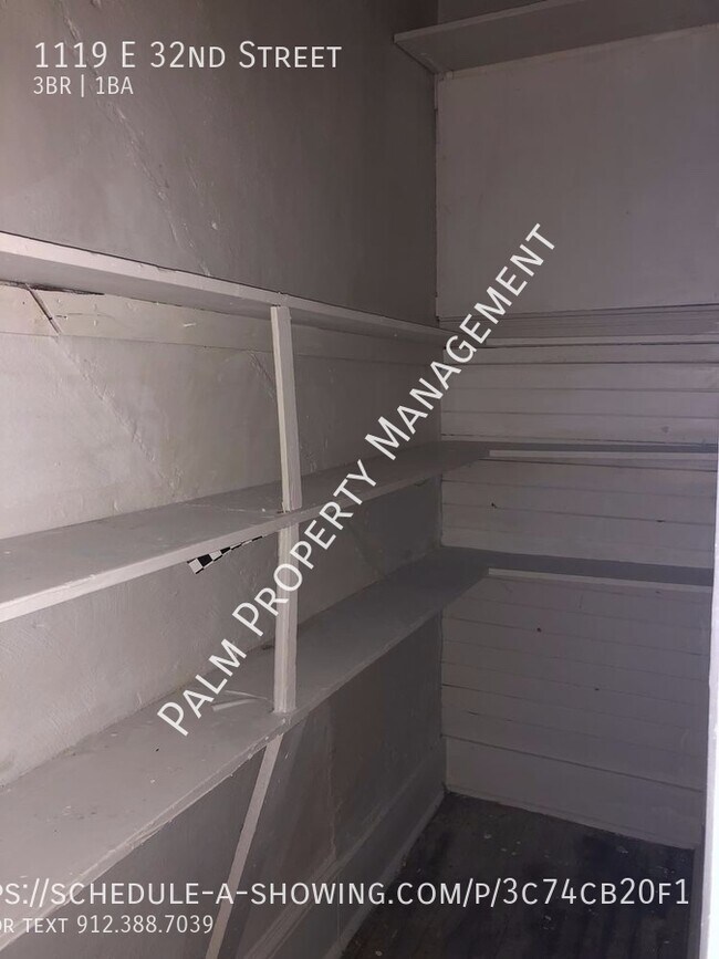 Foto del edificio - 1119 E 32nd St