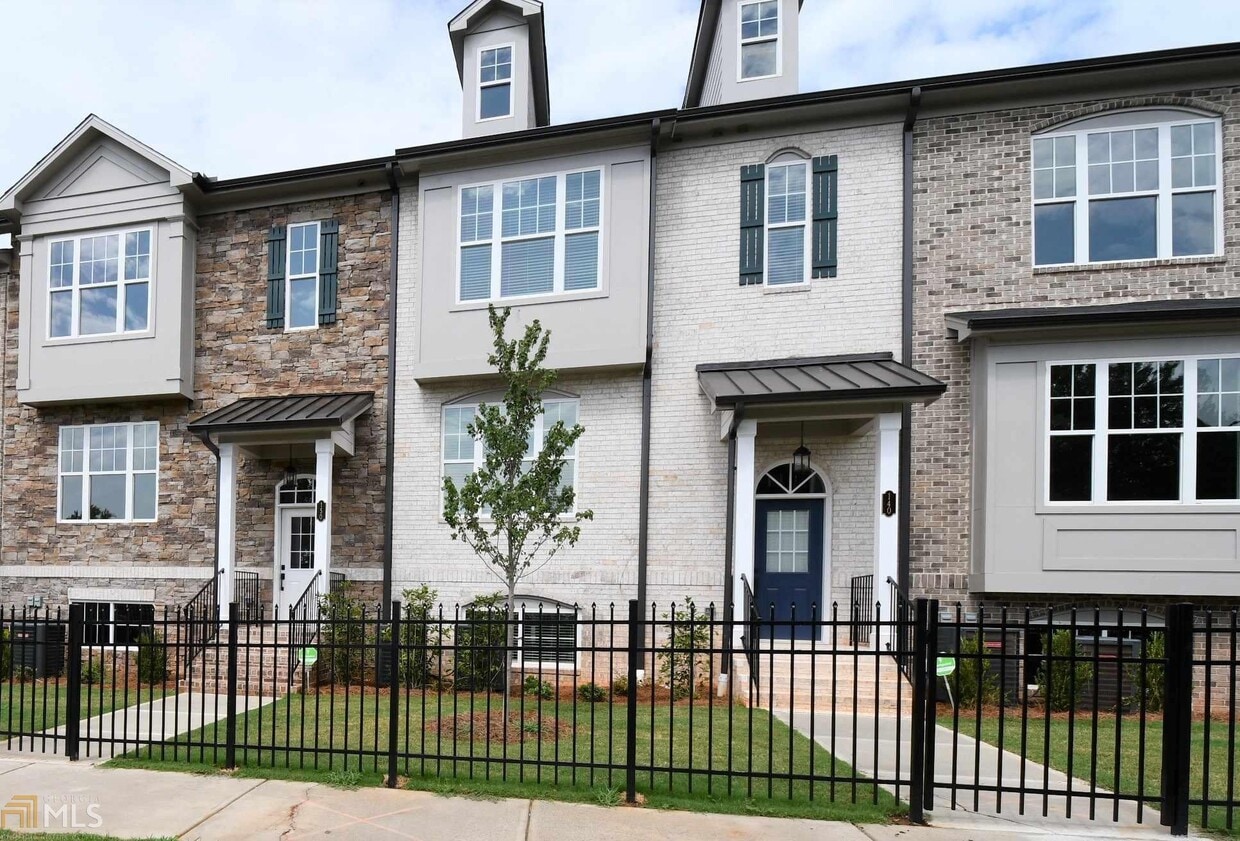Primary Photo - 140 Wren Dr