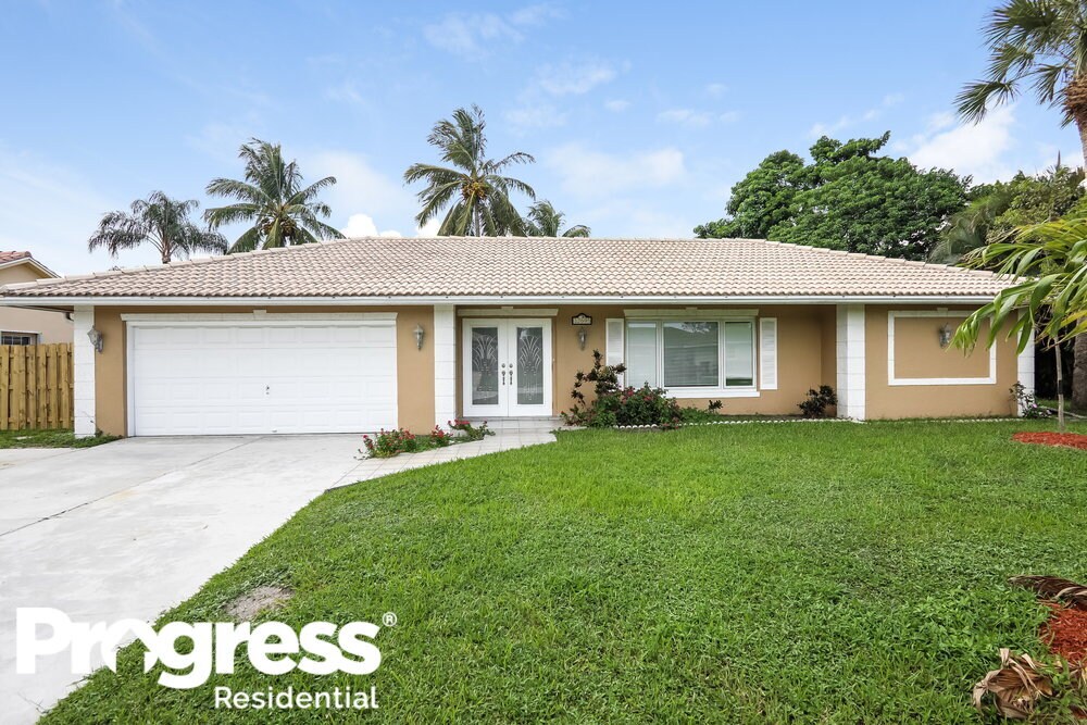 Foto principal - 12695 Westport Cir