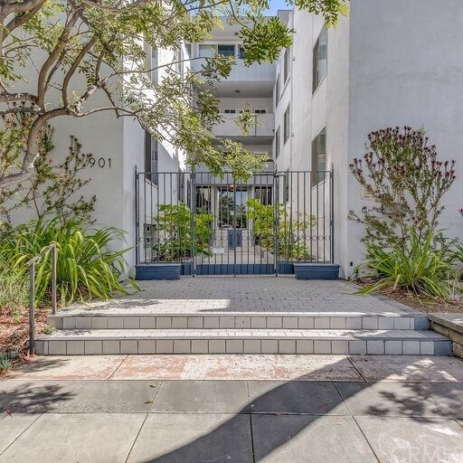 Foto del edificio - 901 10th St