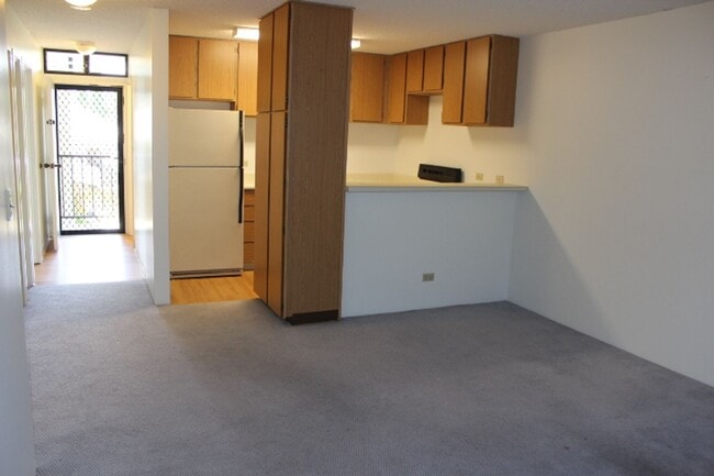 Building Photo - FOR RENT-1314 Kinau ST #204