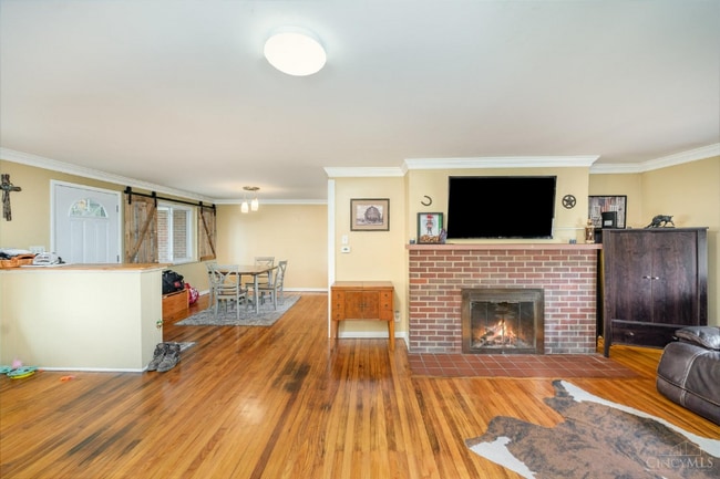 Building Photo - 5676 Mellie Ln