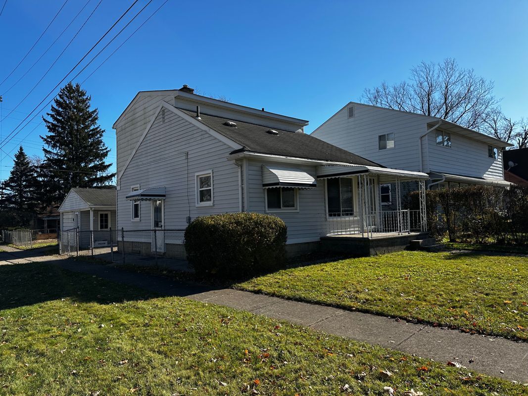 Foto principal - 15666 Wakenden St