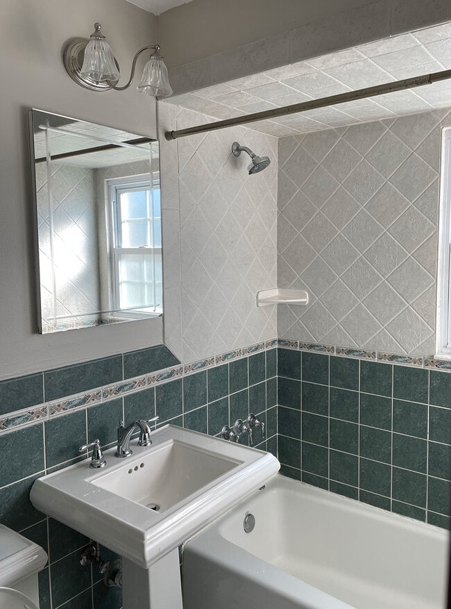 Baño - 521 Pitney Pl