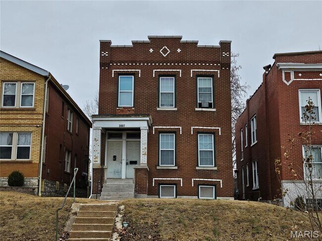Foto del edificio - 3807 Potomac St
