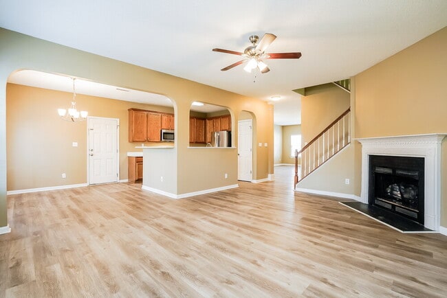 Building Photo - 8401 Neuse Hunter Dr