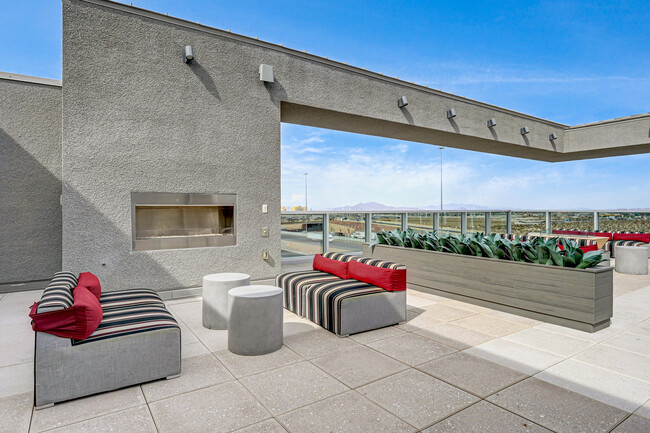 Salón en la azotea - Keller Cactus Hills