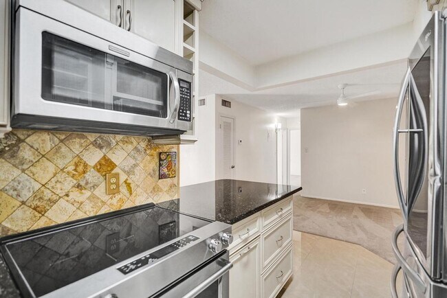 Foto del edificio - 1050 NW 13th St