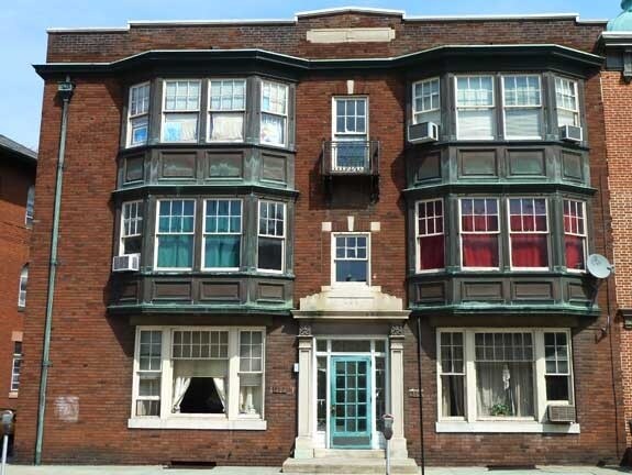 Foto principal - 515 N 2nd St