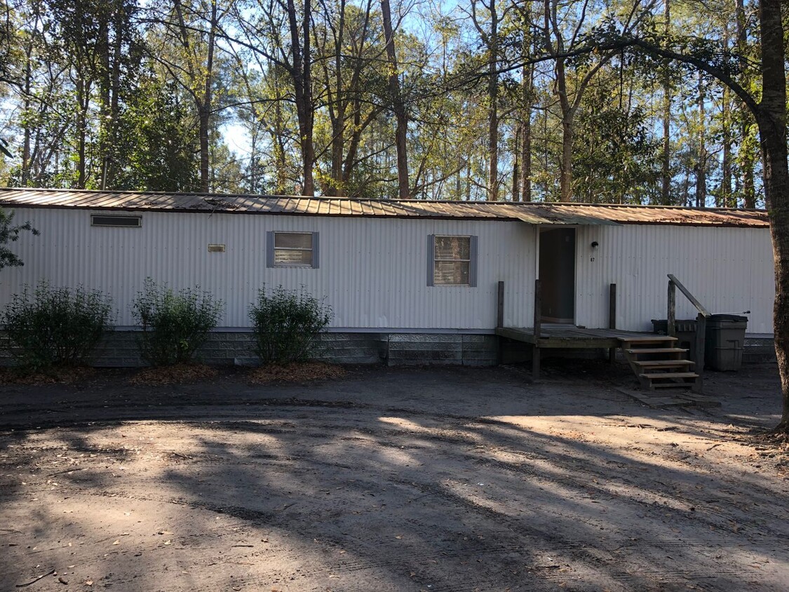 Foto principal - 2 Bedroom 2 Bath Pet Friendly Mobile Home