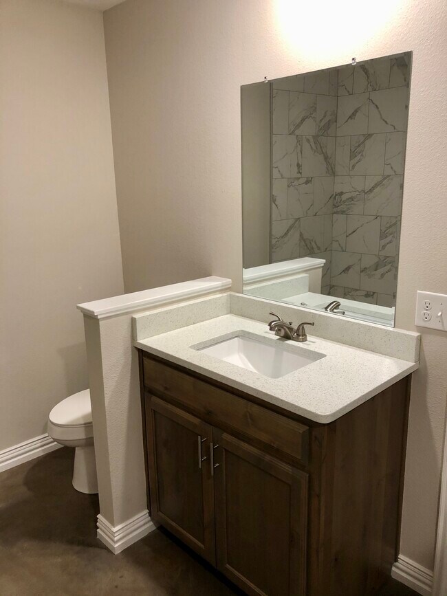 Foto del edificio - 410 E China St