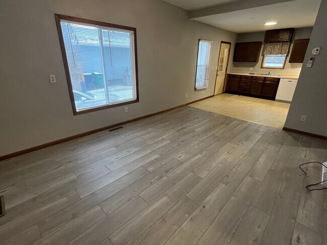 Foto del edificio - 2 Bed 1 Bath