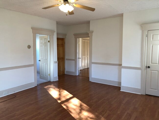 Building Photo - 250 Bartlett St