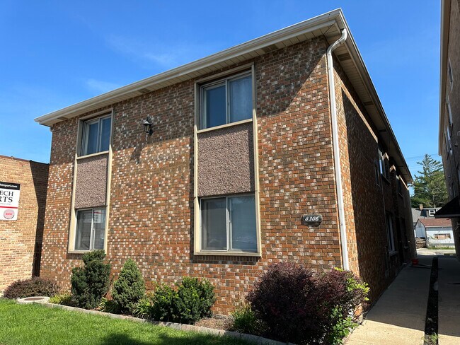 Building Photo - 8306 W Grand Ave