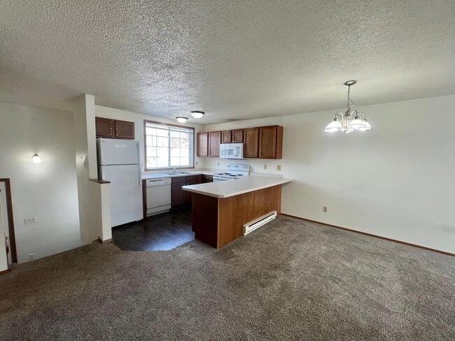 Foto del edificio - 3 Bed Townhome in South Fargo!