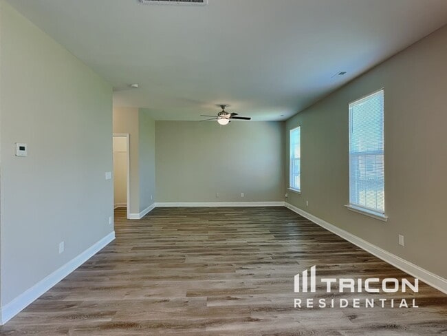 Foto del edificio - 3317 Lacewing Dr