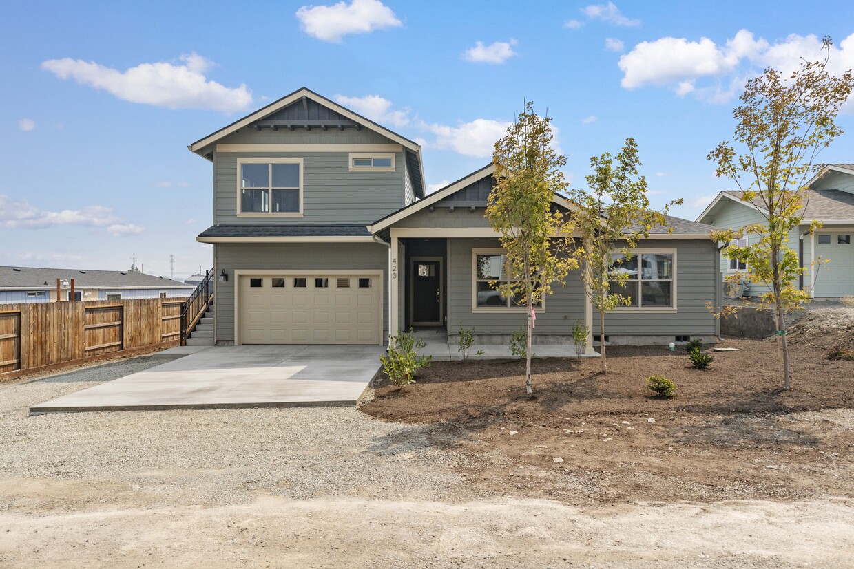 ¡Park City Park frente a Talent Ave en City Park! - 420 Rogue River Pky