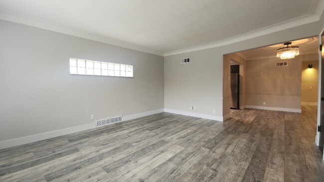 Foto del edificio - 6251 Nottingham Ave