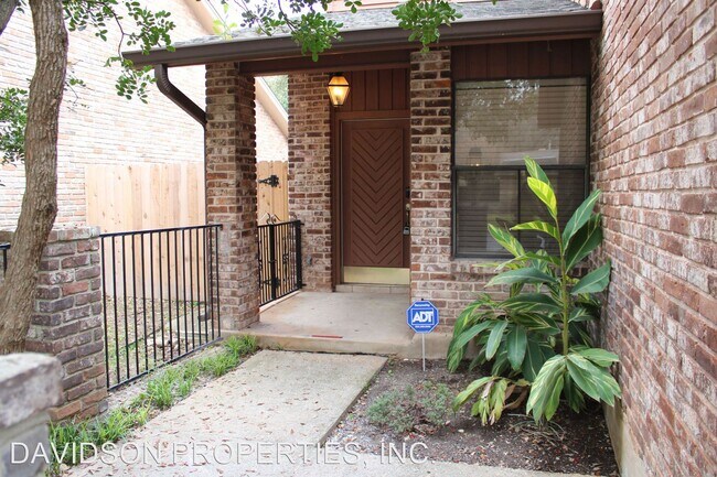 Building Photo - 3 br, 2 bath House - 3743 Hunters Circle