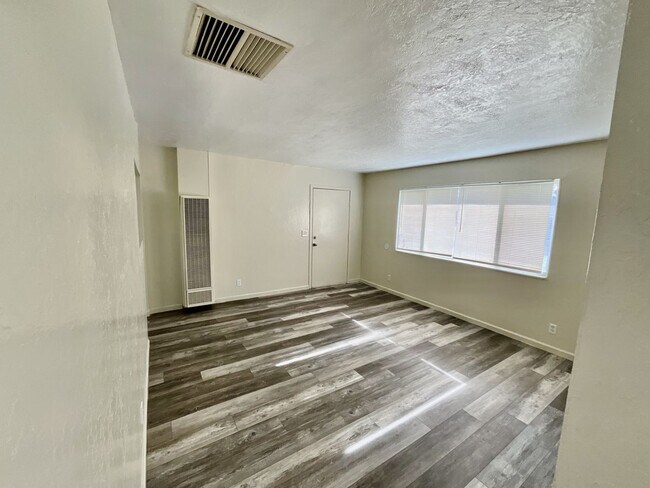 Foto del edificio - Cottonwood