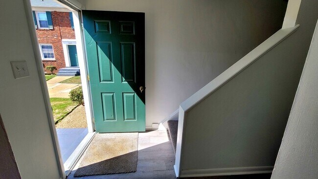 Foto del edificio - 2619 Wayside Dr