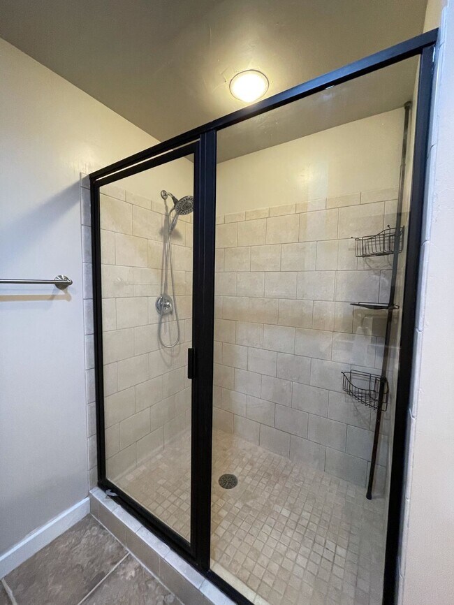 Building Photo - 6204 Monterra Ave