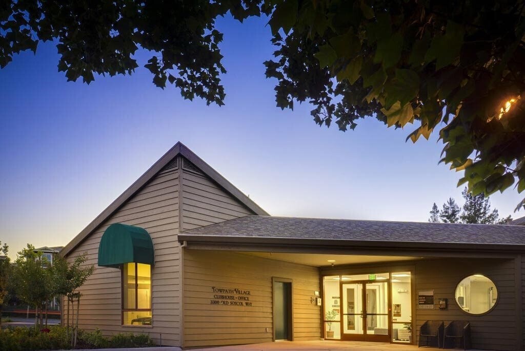 TOWPATH VILLAGE 3300 Soscol Ave Napa, CA Apartments for Rent in Napa