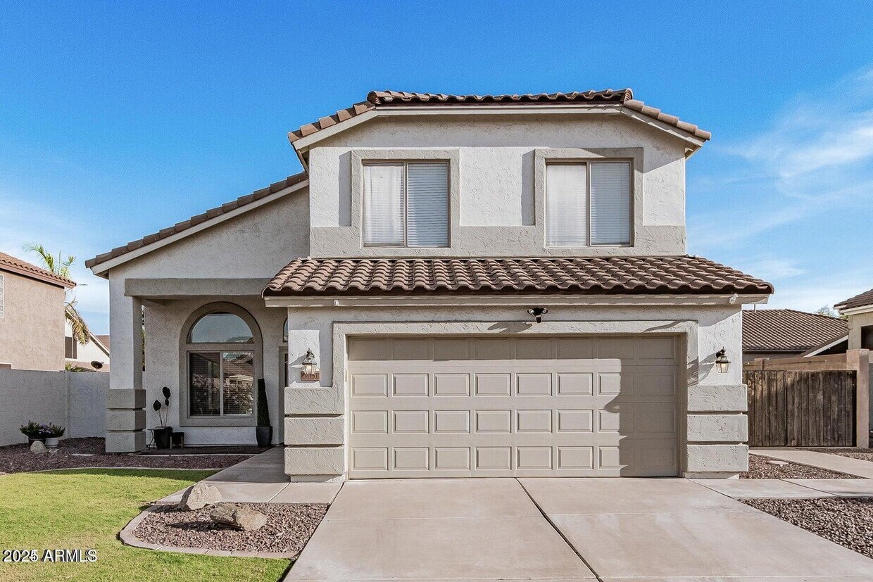 Primary Photo - 3051 E Millbrae Ln