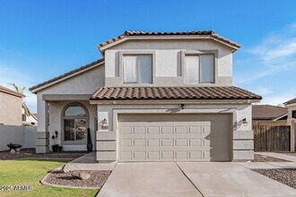 Building Photo - 3051 E Millbrae Ln