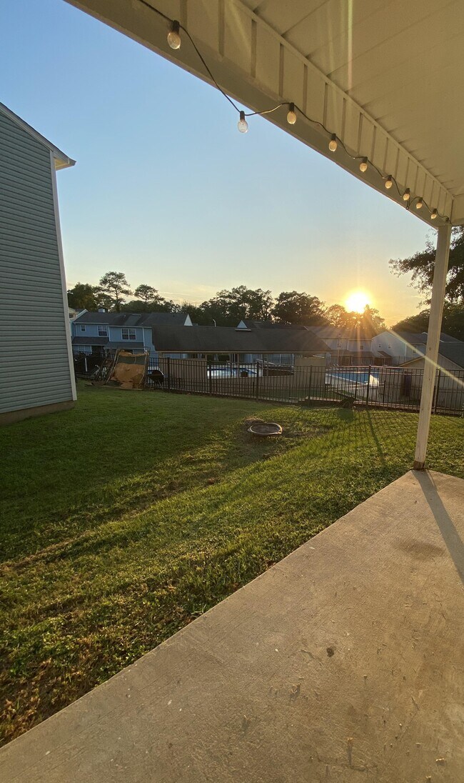 Building Photo - 786 Timberwood Cir E