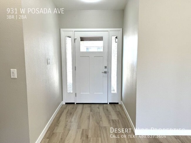 Building Photo - 931 W Posada Ave