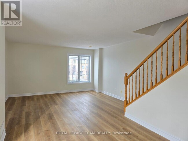 Building Photo - 592 Chapman Mills Dr