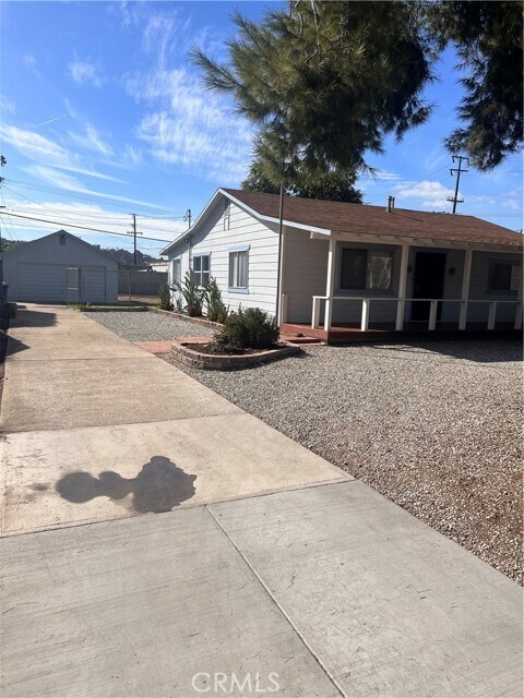 Building Photo - 15810 Cadwell St