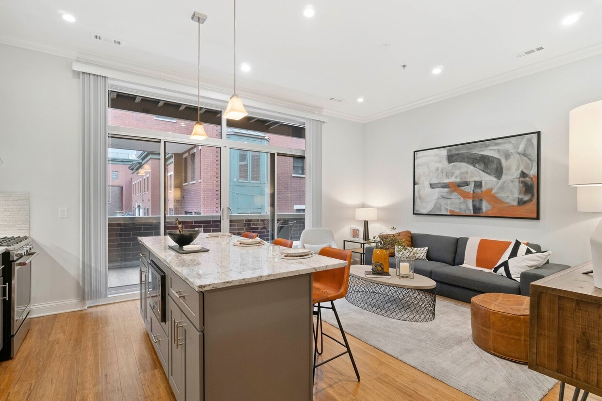 Photo - 1054 W Monroe St (Chicago, IL)