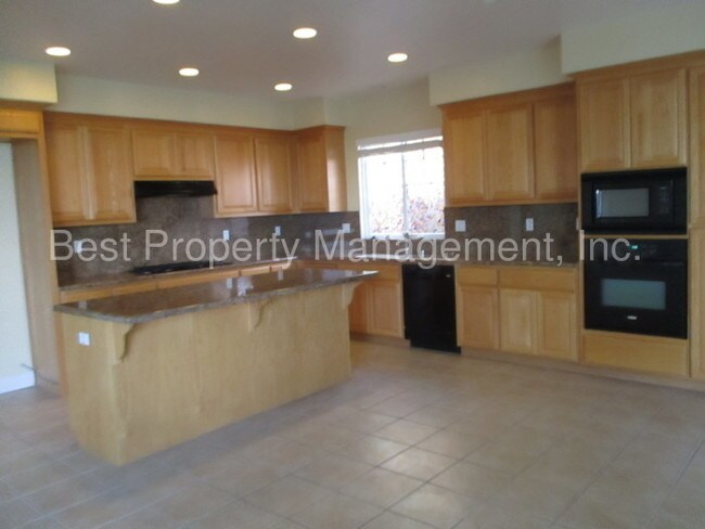 Foto del edificio - 5655 Leitrim Way