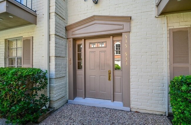 Foto del edificio - 535 N Post Oak Ln