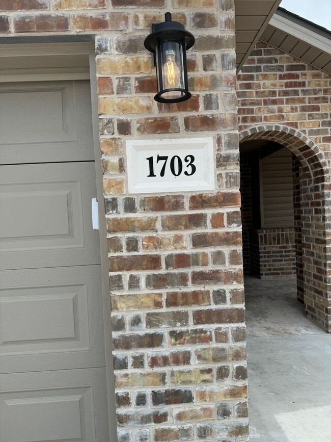 Building Photo - Brand newer construction 3/2/2 CISD 1/2 1s...