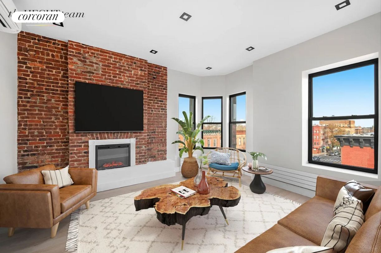 Foto principal - 492 11th St
