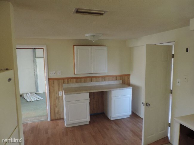 Building Photo - 3 br, 2 bath House - 10821 FILLMORE AVE