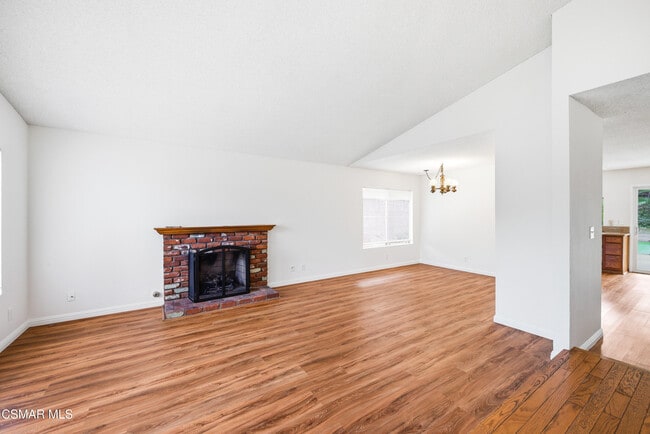 Foto del edificio - 1438 Calle De Oro