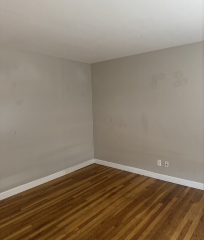 Foto del edificio - Welcome Home to Desirable Fenton!